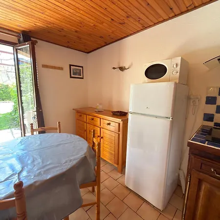 Appartement Au Cœur Du Verdon, Terrasse Et Jardin ! *